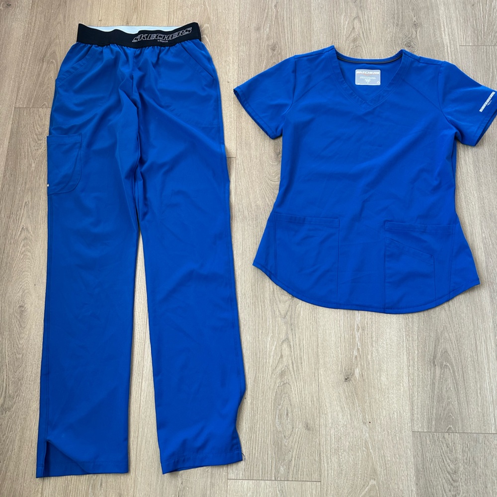 Sketchers Scrubs Set